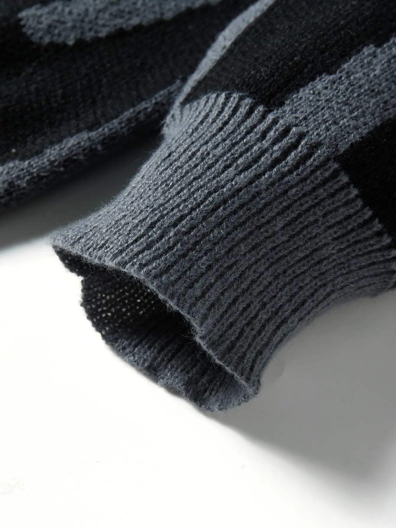 Suéter Masculino Estampa Irregular